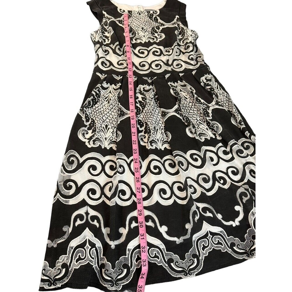 Rabbit Rabbit Rabbit Petite Sleeveless Black & White Fit & Flare Dress size 10 - Picture 6 of 8